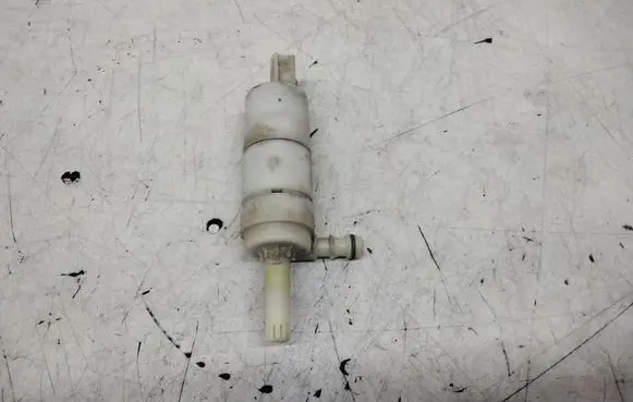 Mercedes-Benz E W211 Windscreen/windshield washer pump