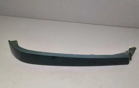Under headlight/headlamp trim