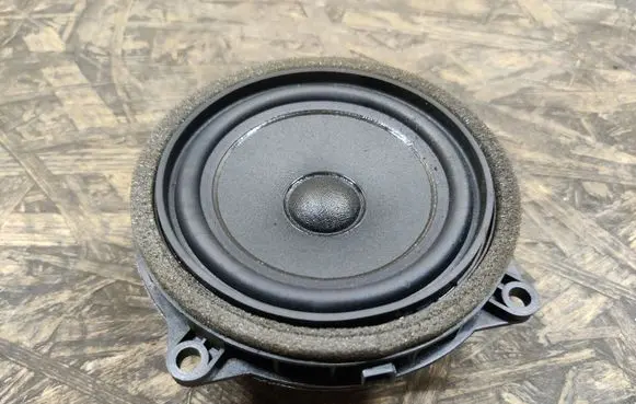 BMW 2 F46 Front door speaker 9281896
