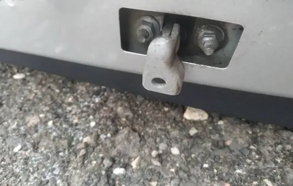 Dacia Sandero Rear door check strap stopper