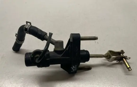 Toyota Yaris Clutch slave cylinder 