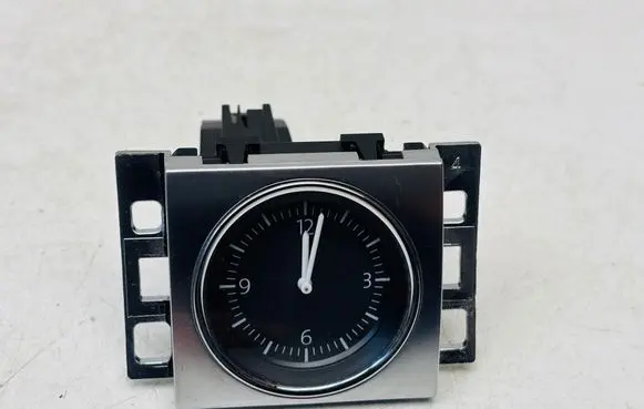 Volkswagen PASSAT B7 Clock 3AA919204A