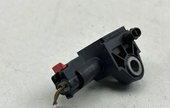 Chrysler Pacifica Airbag deployment crash/impact sensor 68245080AA 53328370 008A