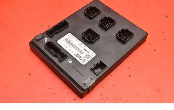 Audi A4 S4 B8 8K Comfort/convenience module 8K0907063P