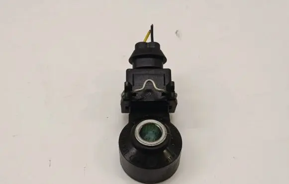 BMW 7 G11 G12 Detonation knock sensor 7636937