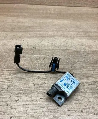 BMW 5 E39 Antenna control unit 8362532