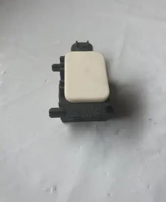 Mercedes-Benz ML W164 Airbag deployment crash/impact sensor 0038202826