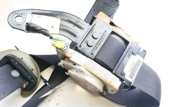 Honda Civic IX Front seatbelt j0ee1k08nkg