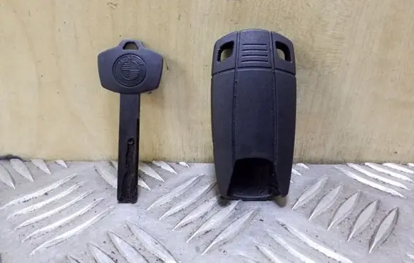 Ignition key/card