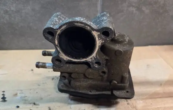 Honda CR-V EGR valve 1501000061 11P270002