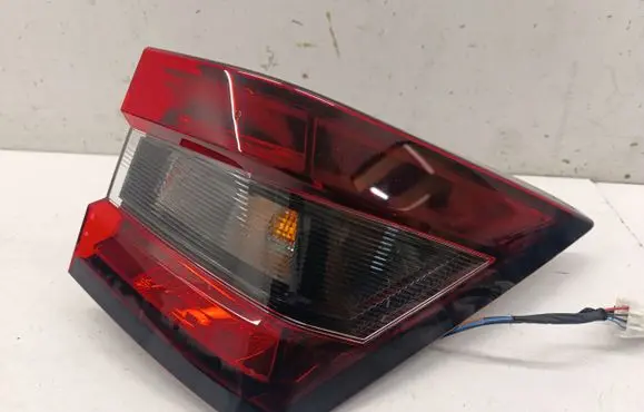 Nissan Juke II F16 Rear/tail lights 265506PA0A