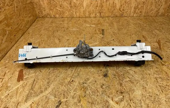 Suzuki Vitara (LY) Radiator mount bracket 