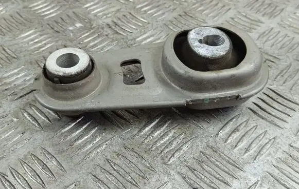 Nissan Qashqai J12 Engine mount bracket 113606LA0A