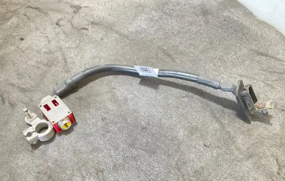 Mercedes-Benz Sprinter W906 Positive cable (battery) A9064401066
