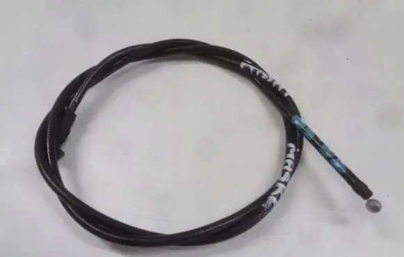 Volkswagen PASSAT B5 Engine bonnet/hood lock release cable 