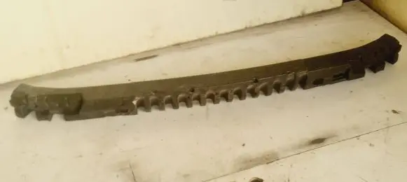 Front bumper foam support bar