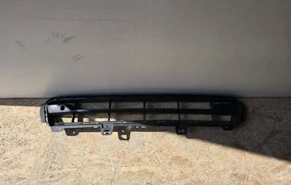 Volvo S90, V90 Front bumper lower grill 31383271