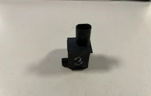 Chrysler Pacifica Airbag deployment crash/impact sensor 68245080AA