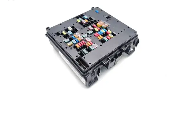 Ford Fiesta Fuse module L1BT-14D068-JAD