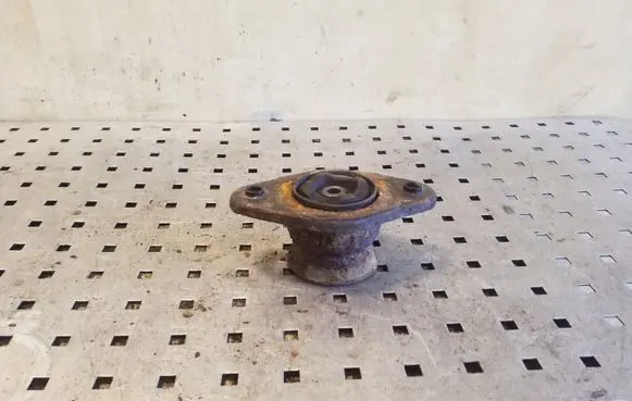 KIA Sportage Front shock absorber mounting bracket 