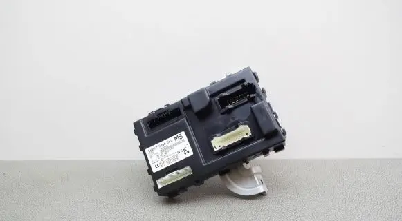 Nissan Juke I F15 Central body control module 284B1BV81B