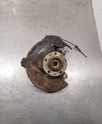 Peugeot 508 Front wheel hub spindle knuckle