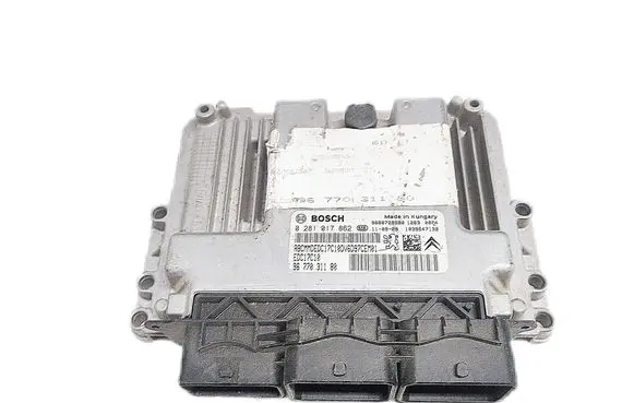 Citroen C4 I Engine control unit/module 9677031180