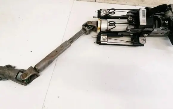 Ford Mondeo Mk III Steering wheel axle