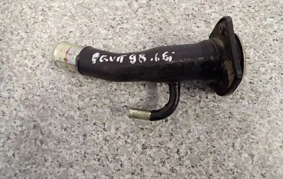 Suzuki Grand Vitara I Fuel tank filler neck pipe 
