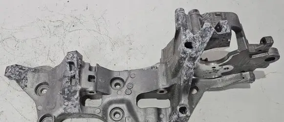 Skoda Octavia Mk3 (5E) Generator/alternator bracket 04L903143B