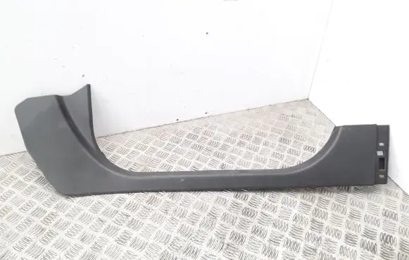 Renault Captur Front sill trim cover 769516849R 769516849 633140091