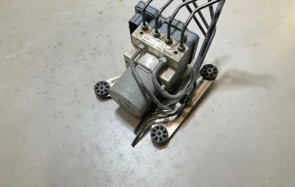 BMW 5 F10 F11 ABS Pump 6856841 269587