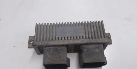 Renault Master II Glow plug pre-heat relay 8200054946R