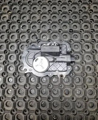 BMW X5 E53 Front door soft close latching motor 4E0837059 SN4E065416