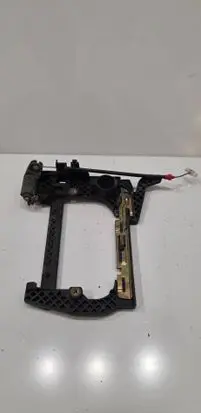 BMW 5 E39 Front door coupe exterior handle/bracket 8210863