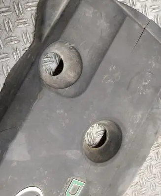 Toyota Corolla Verso AR10 Engine cover (trim)