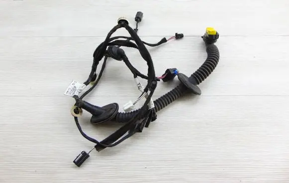 Renault Megane IV Rear door wiring loom XMMT2 241263818R 153704