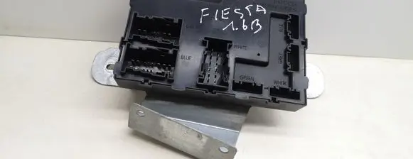 Ford Fiesta Comfort/convenience module 8V5115K600CG