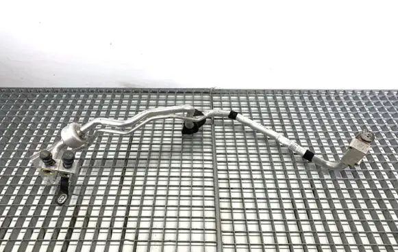 Air conditioning (A/C) pipe/hose