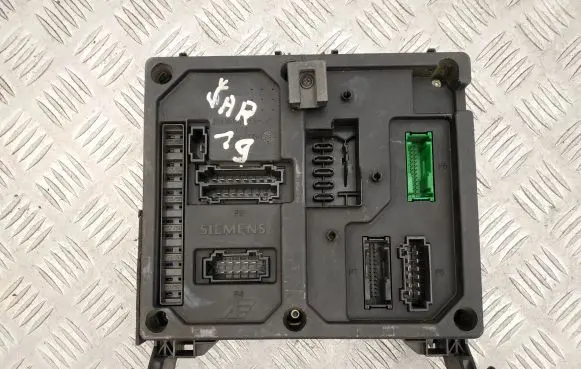 Volkswagen Sharan Fuse module 7M0962258F S108145300F
