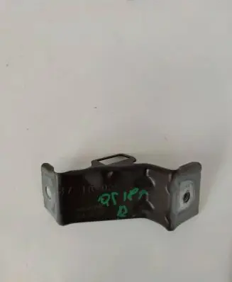 Audi Q5 SQ5 Fender mounting bracket 80A821472