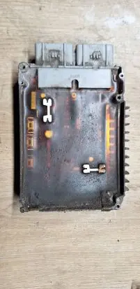 Chrysler Neon II Engine control unit/module P05269989am 9989AM