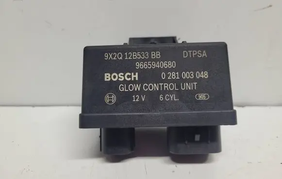 Land Rover Discovery 4 - LR4 Glow plug pre-heat relay 9X2Q12B533BB 9665940680 0281003048