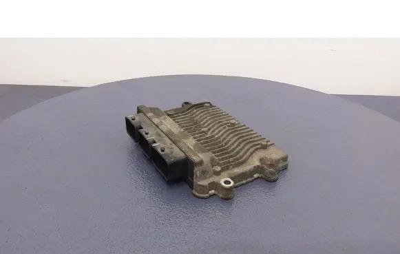 Peugeot 206 CC Engine control unit/module ECU 9661960880