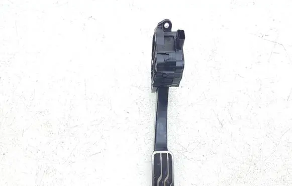 Ford Fusion II Accelerator throttle pedal DG9C9F836 DG9C9F836CD D1620054428