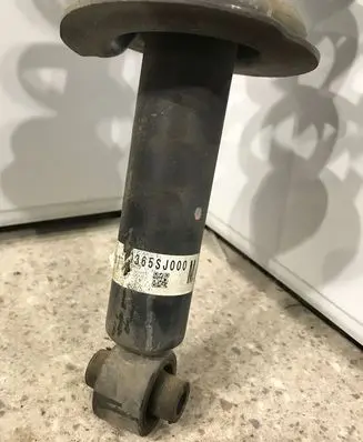 Subaru Forester SK Rear shock absorber/damper 20365SJ000 20365SJ001