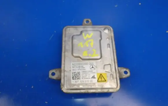 Mercedes-Benz CLA C117 X117 W117 Xenon control unit/module A2229003300 10EEG110395 130732931500