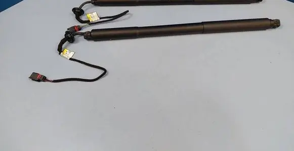 Volvo XC60 Tailgate/trunk strut/damper 31386705 31386706 31352185