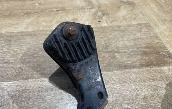 Mercedes-Benz E C207 W207 Other rear suspension part A2043520246