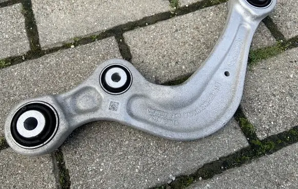Audi Q5 SQ5 Rear control arm 4M0505323G 4M0505361G